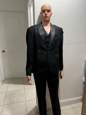 Men's Black Satin Lapel Tuxedo Jacket and Vest Set